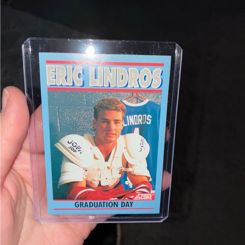 Eric Lindros Graduation Day Trading Card